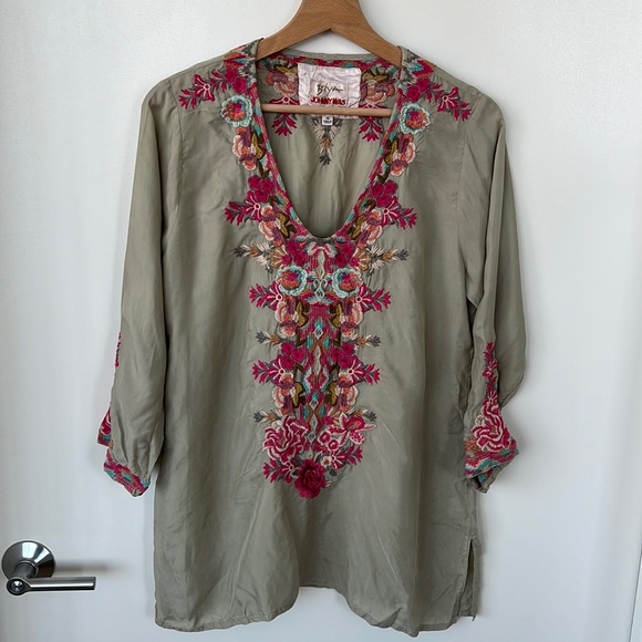 Johnny Was Tops - Johnny Was BIYA Floral Embroidered Tunic Top